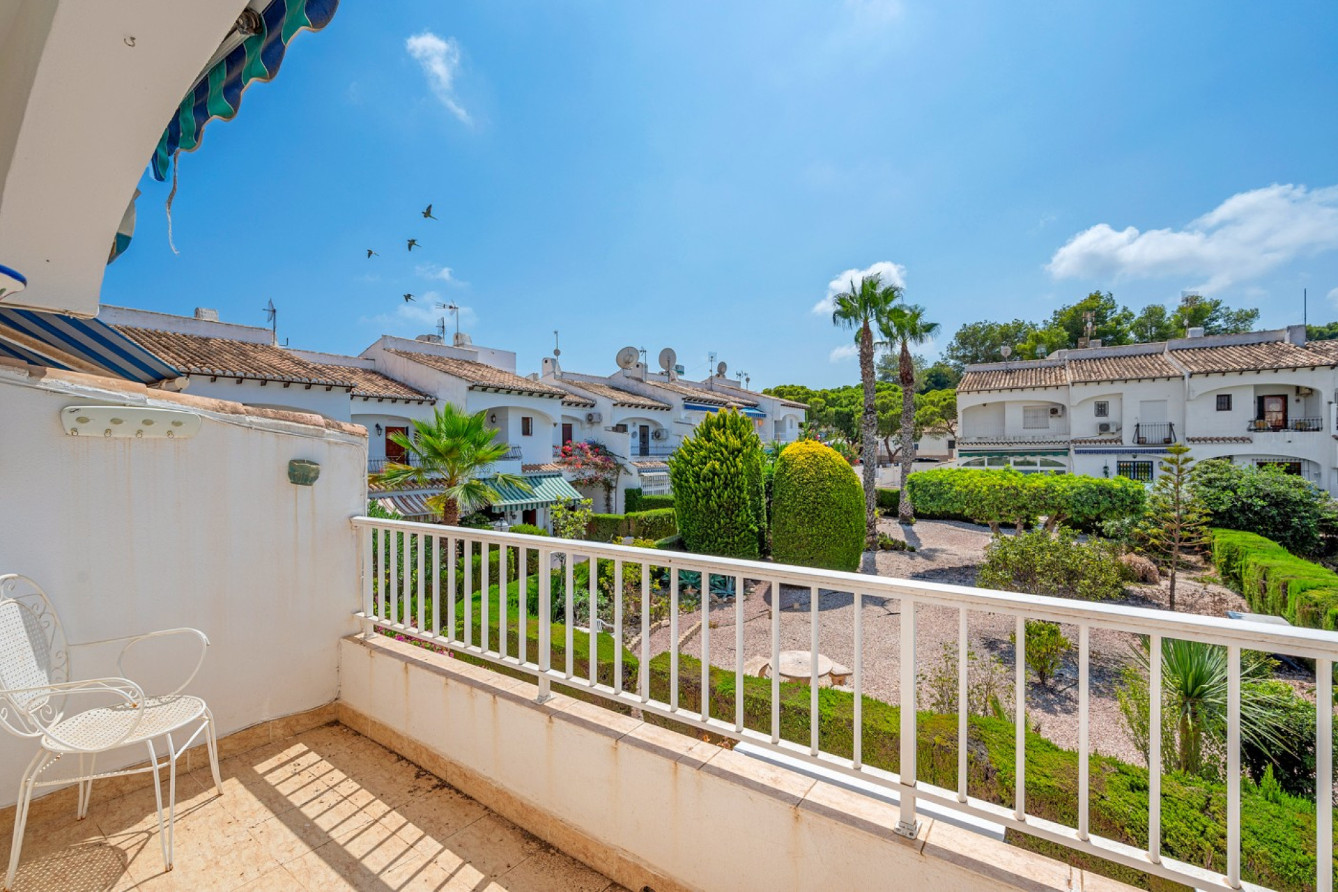 Herverkoop - Stadshuis - Torrevieja - Lago Jardin