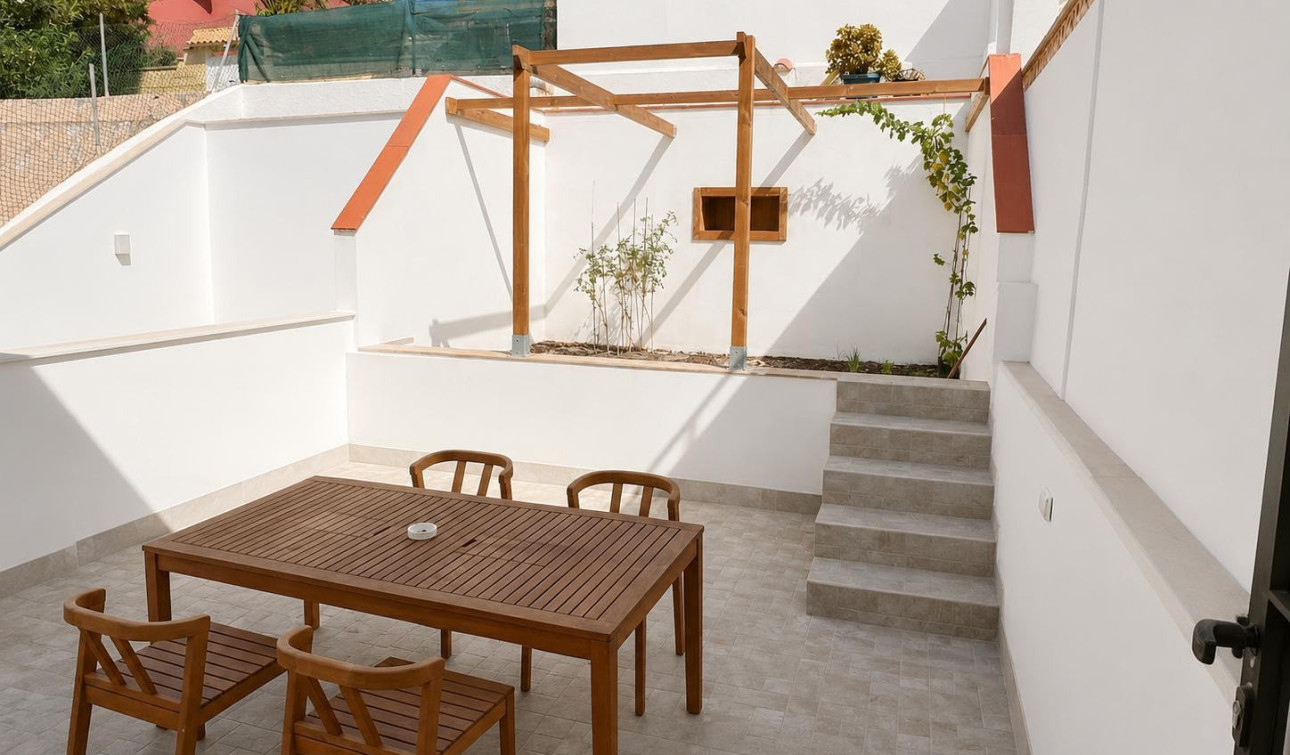 Herverkoop - Stadshuis - Torrevieja - Los Balcones