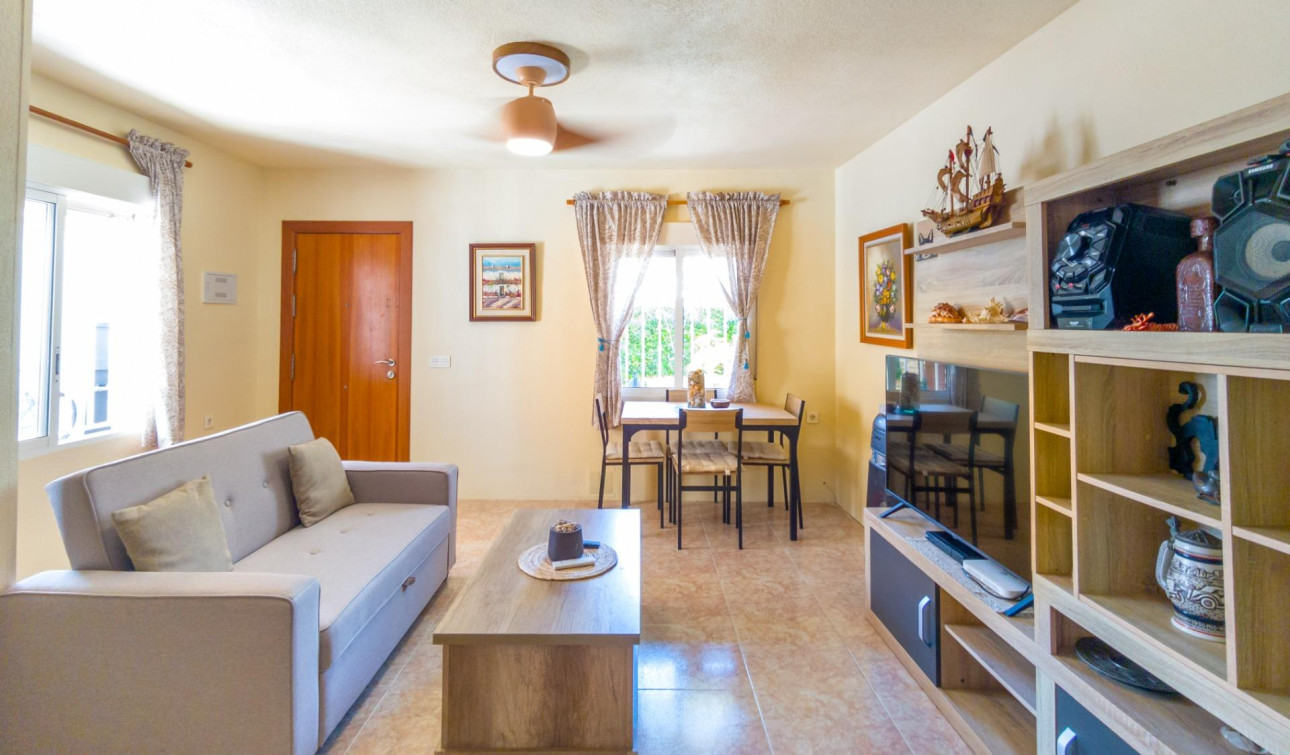 Herverkoop - Stadshuis - Torrevieja - Nueva Torrevieja