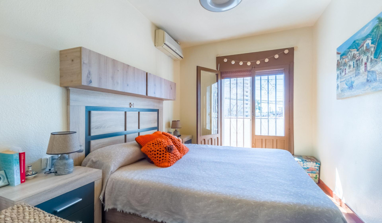 Herverkoop - Stadshuis - Torrevieja - Nueva Torrevieja