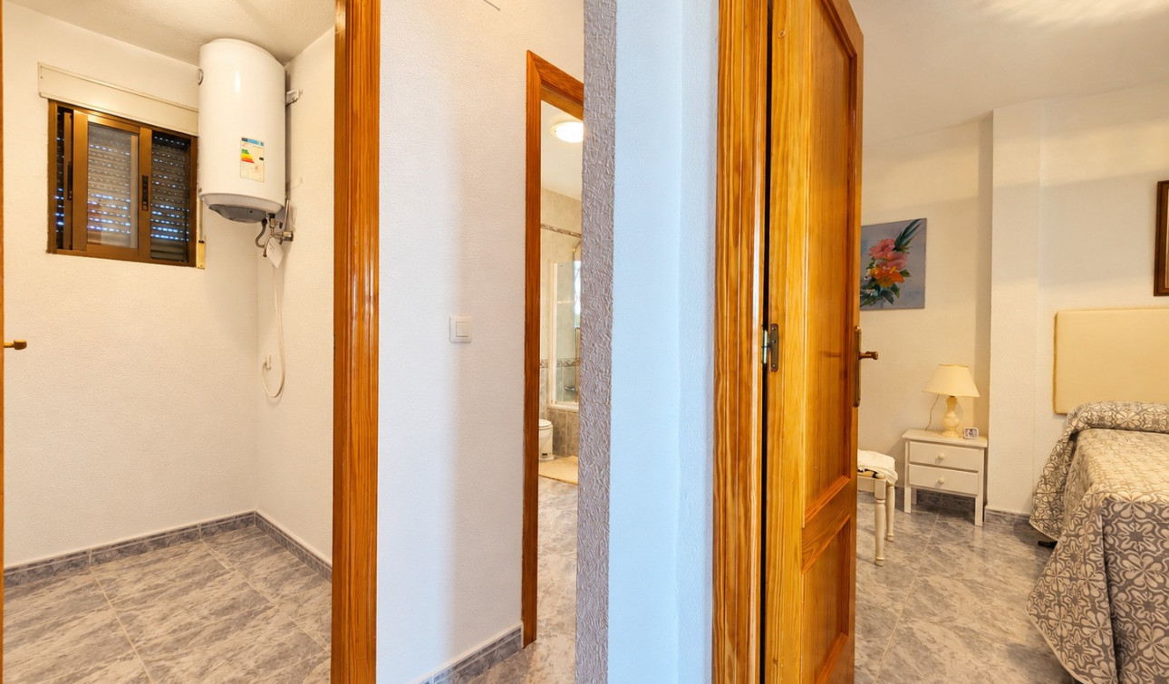 Herverkoop - Stadshuis - Torrevieja - Nueva Torrevieja