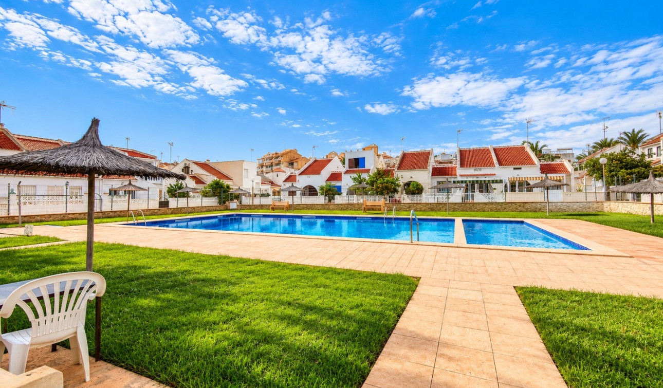 Herverkoop - Stadshuis - Torrevieja - Nueva Torrevieja