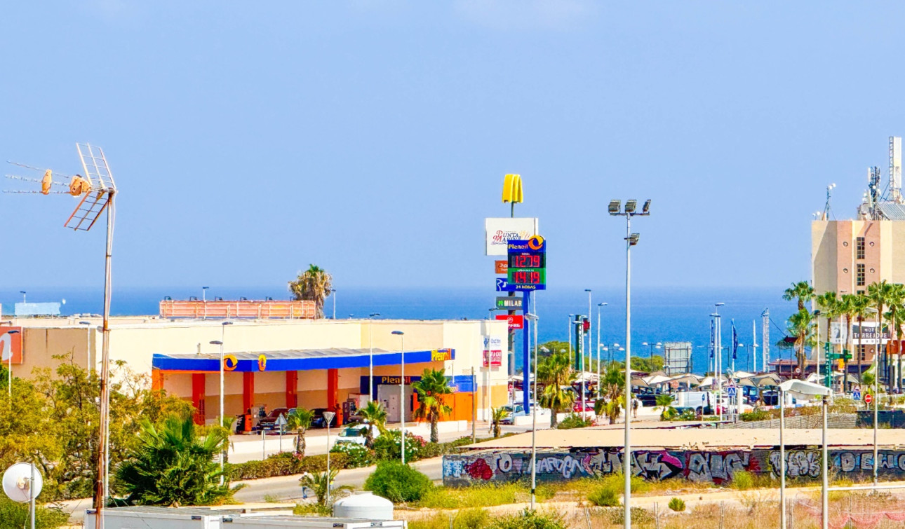 Herverkoop - Stadshuis - Torrevieja - Punta Prima