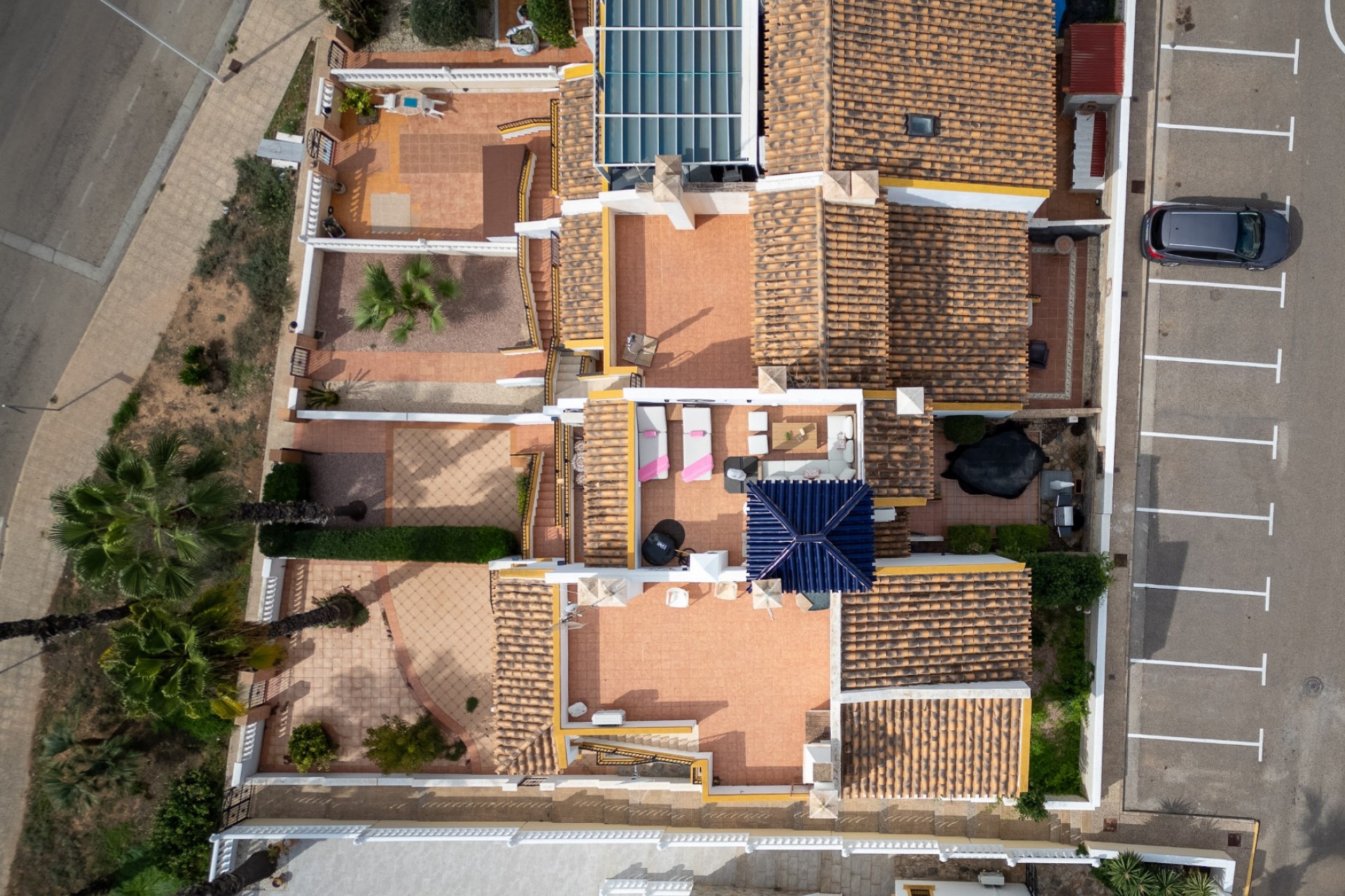 Herverkoop - Stadshuis - Villamartín - Los Dolses