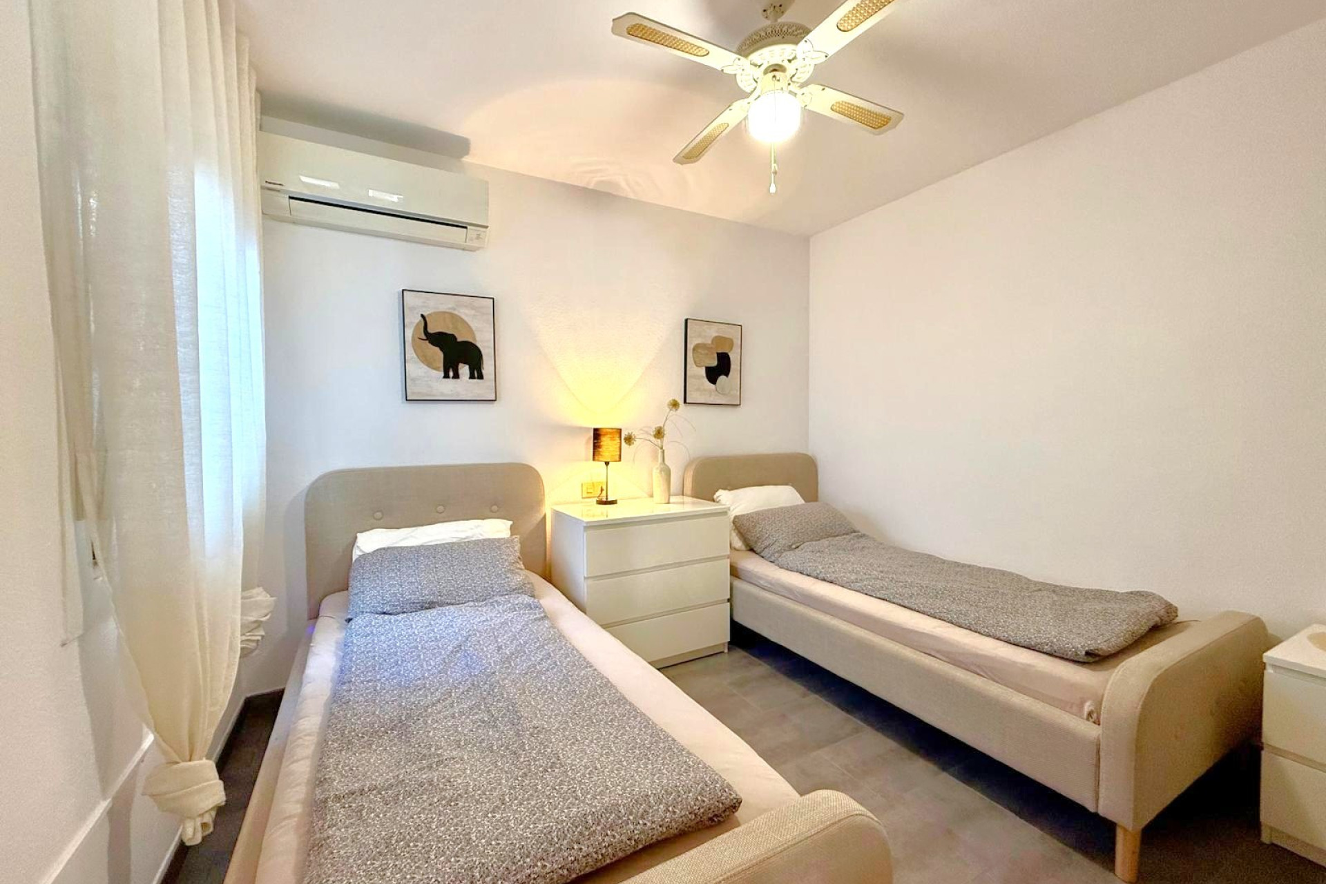 Herverkoop - Stadshuis - Villamartín