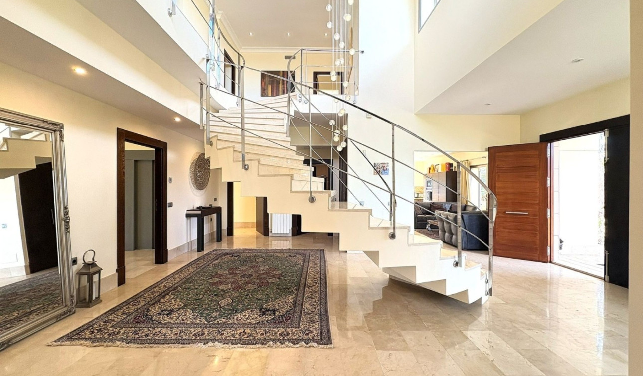 Herverkoop - Vrijstaande villa - Alcayna