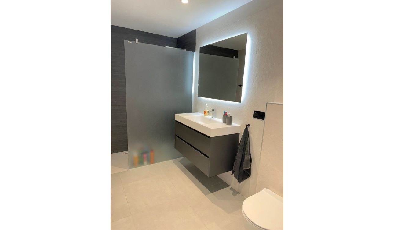 Herverkoop - Vrijstaande villa - Alfas del Pí - pueblo