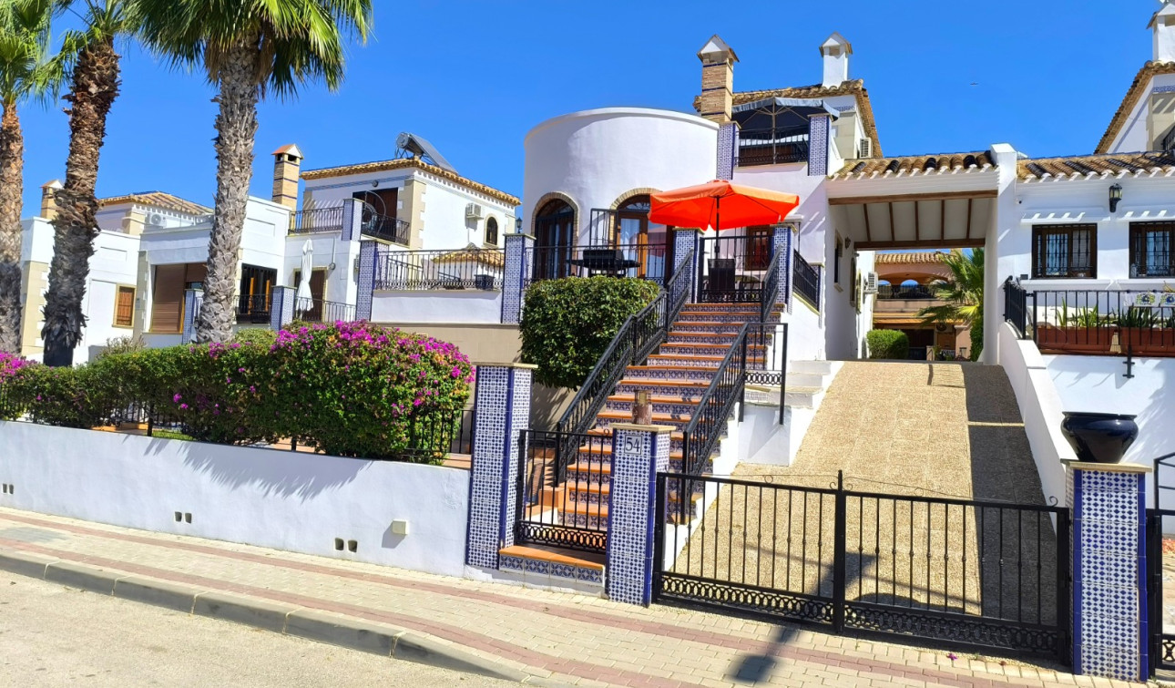 Herverkoop - Vrijstaande villa - Algorfa