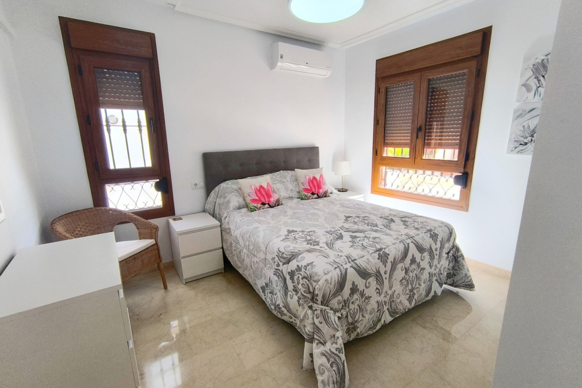 Herverkoop - Vrijstaande villa - Algorfa