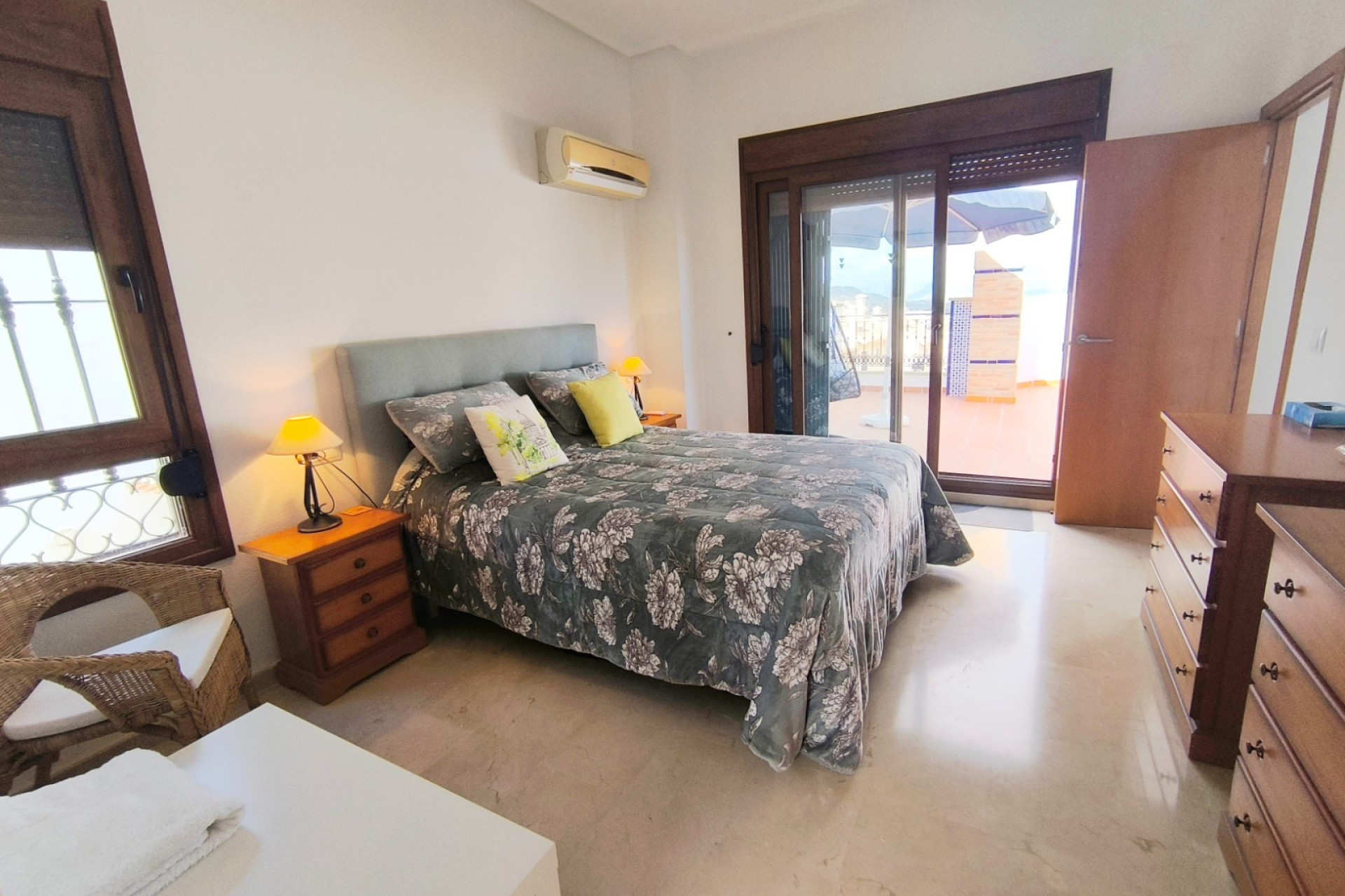 Herverkoop - Vrijstaande villa - Algorfa