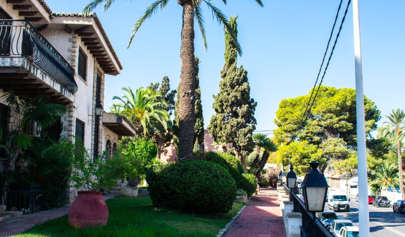 Herverkoop - Vrijstaande villa - Alicante - Albufereta