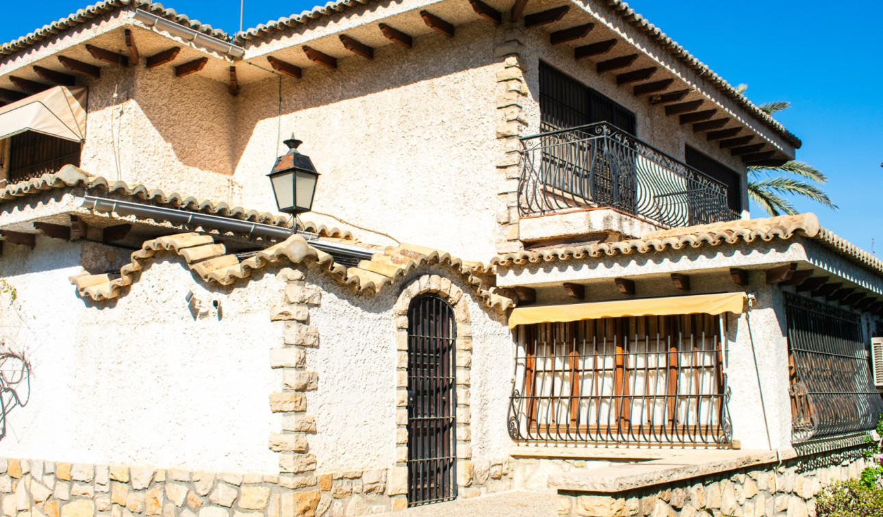 Herverkoop - Vrijstaande villa - Alicante - Albufereta