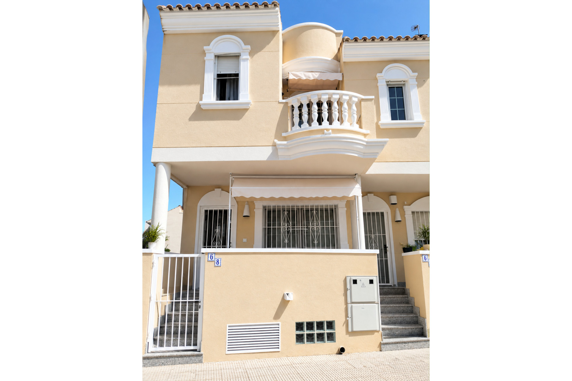 Herverkoop - Vrijstaande villa - Almoradí - Heredades