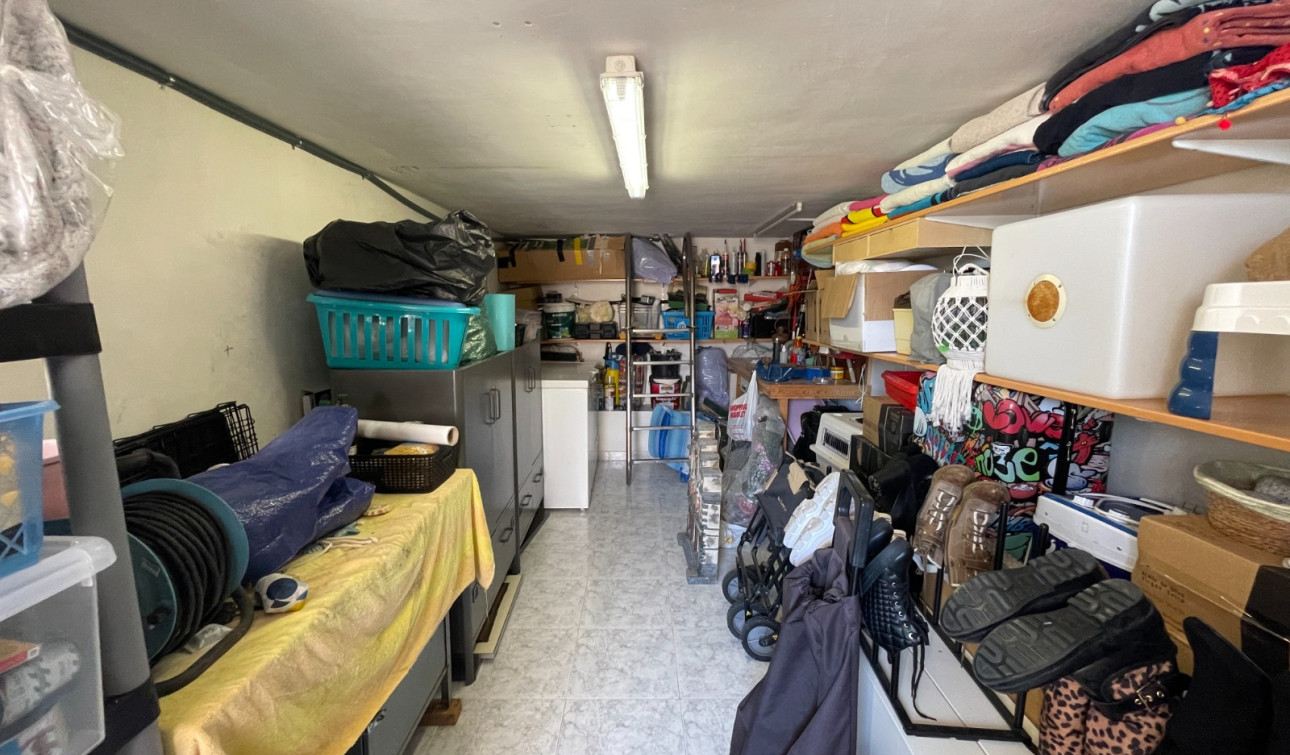 Herverkoop - Vrijstaande villa - Benijofar - Benimar