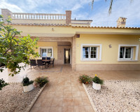Herverkoop - Vrijstaande villa - Cabo Roig