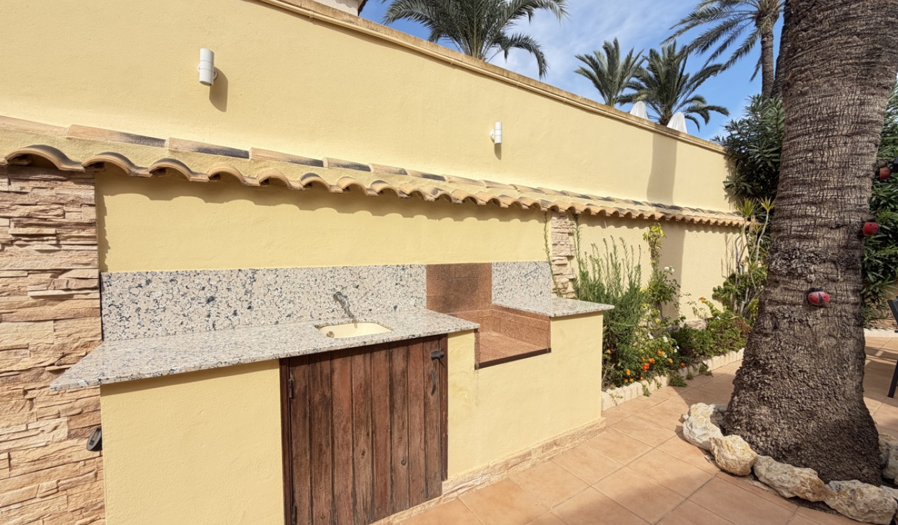 Herverkoop - Vrijstaande villa - Cabo Roig