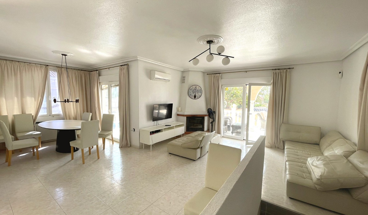 Herverkoop - Vrijstaande villa - Ciudad Quesada - Central Quesada