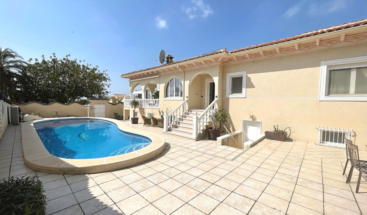 Herverkoop - Vrijstaande villa - Ciudad Quesada - Central Quesada