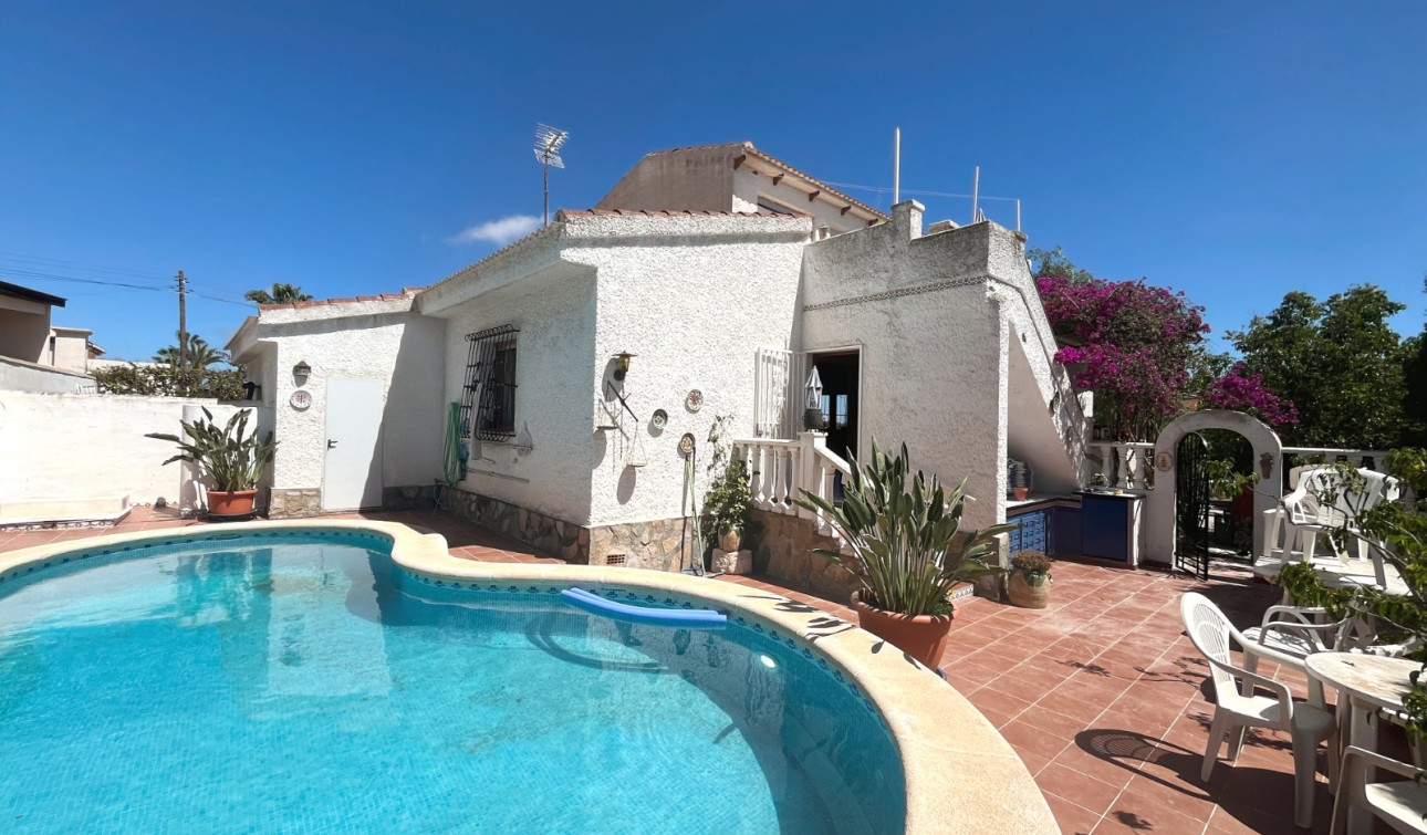 Herverkoop - Vrijstaande villa - Ciudad Quesada - Central Quesada