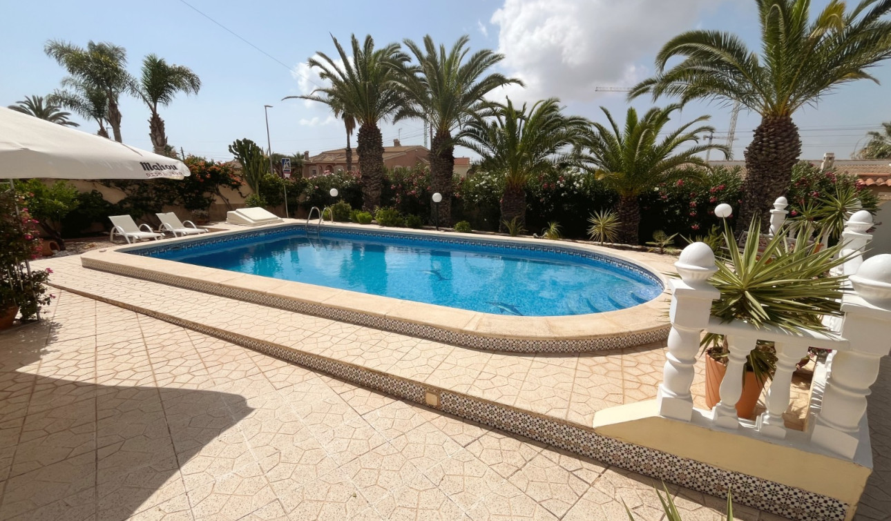 Herverkoop - Vrijstaande villa - Ciudad Quesada - Central Quesada