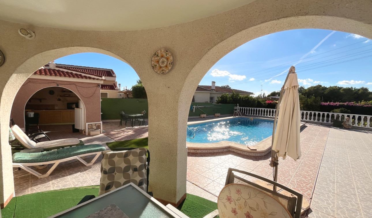 Herverkoop - Vrijstaande villa - Ciudad Quesada - Central Quesada