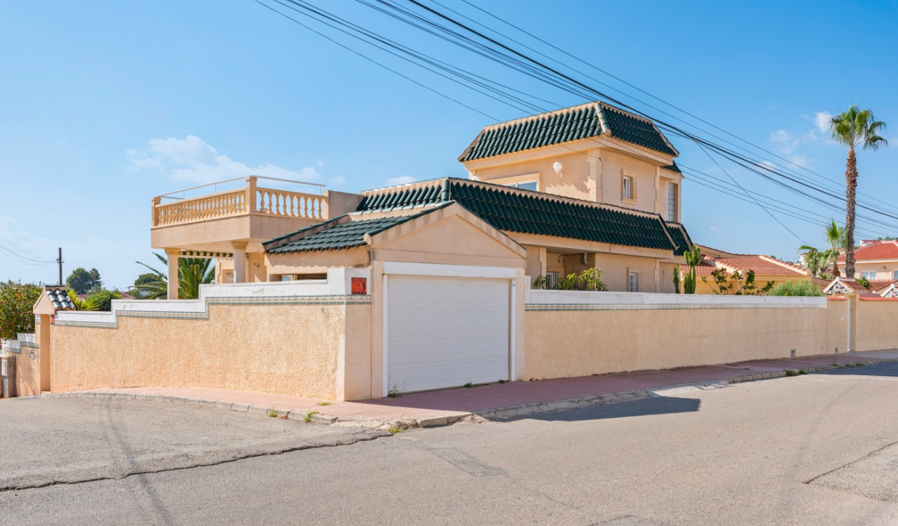 Herverkoop - Vrijstaande villa - Ciudad Quesada - Central Quesada