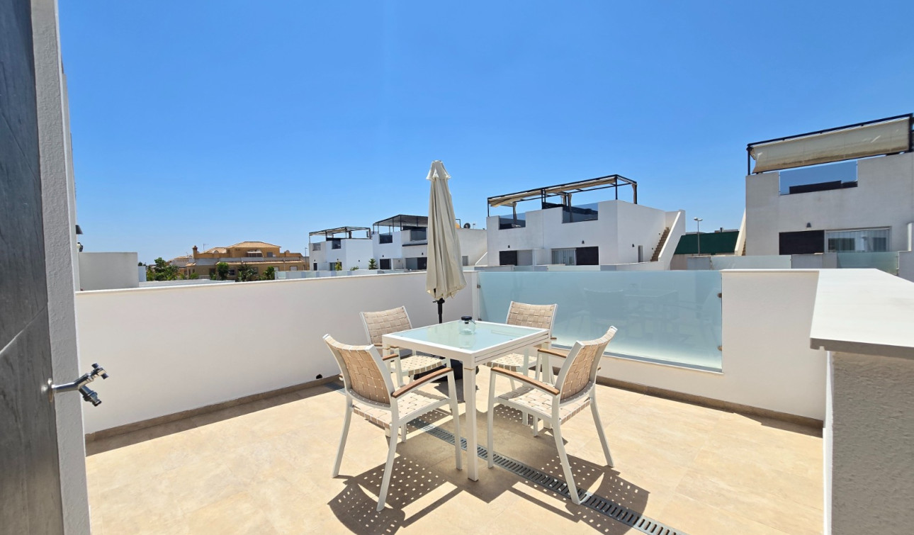 Herverkoop - Vrijstaande villa - Ciudad Quesada - Doña Pepa *