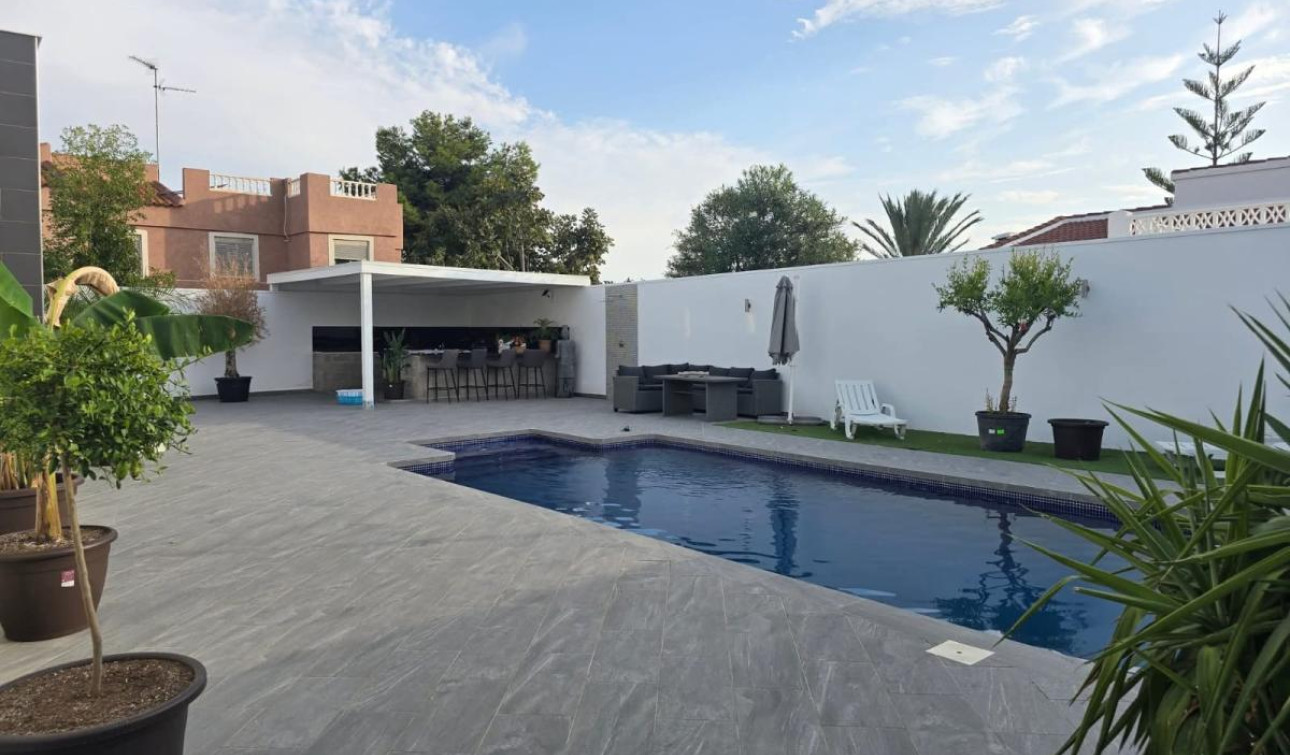 Herverkoop - Vrijstaande villa - Ciudad Quesada