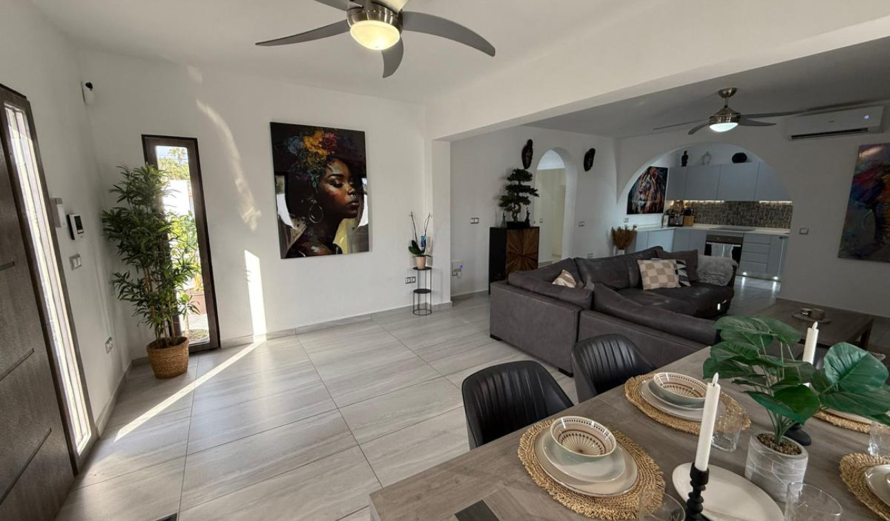 Herverkoop - Vrijstaande villa - Ciudad Quesada