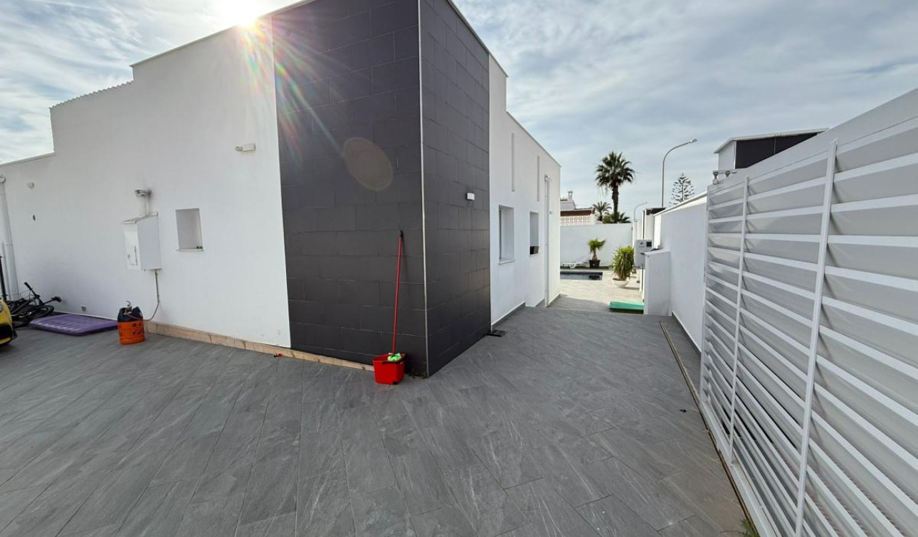 Herverkoop - Vrijstaande villa - Ciudad Quesada