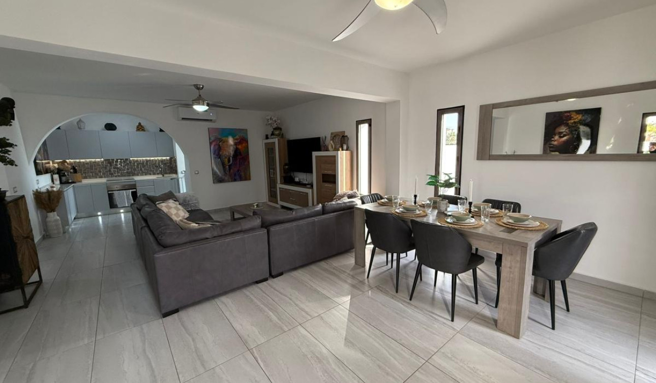 Herverkoop - Vrijstaande villa - Ciudad Quesada