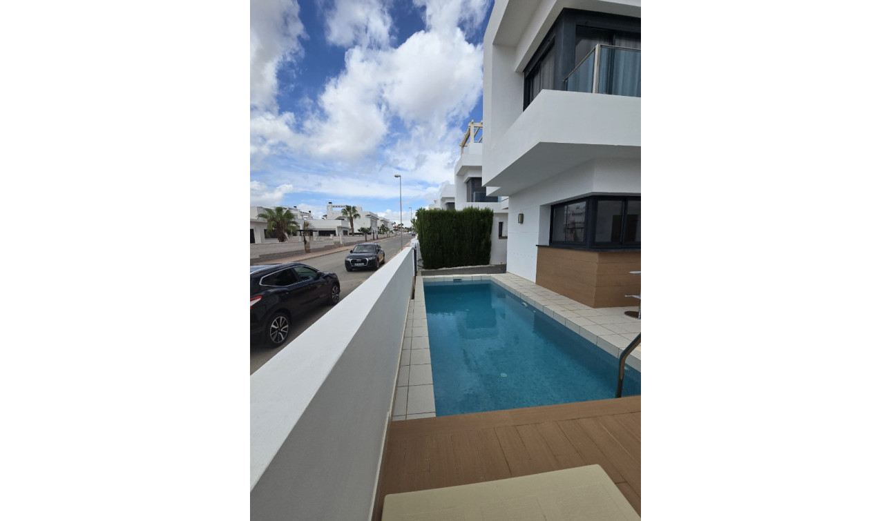 Herverkoop - Vrijstaande villa - Ciudad Quesada