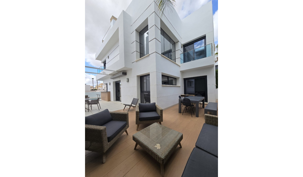 Herverkoop - Vrijstaande villa - Ciudad Quesada