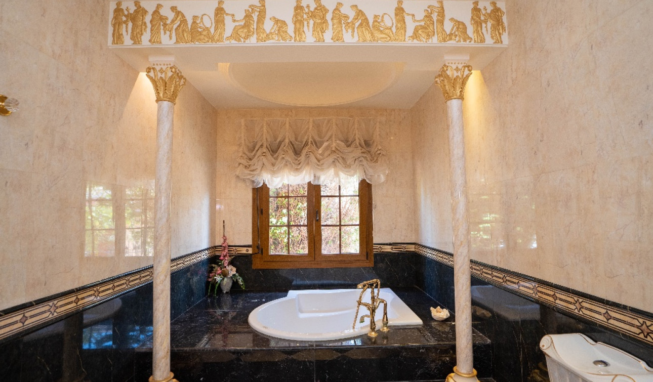 Herverkoop - Vrijstaande villa - Dehesa de Campoamor - Campoamor