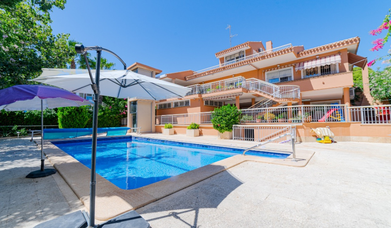 Herverkoop - Vrijstaande villa - Dehesa de Campoamor - Campoamor
