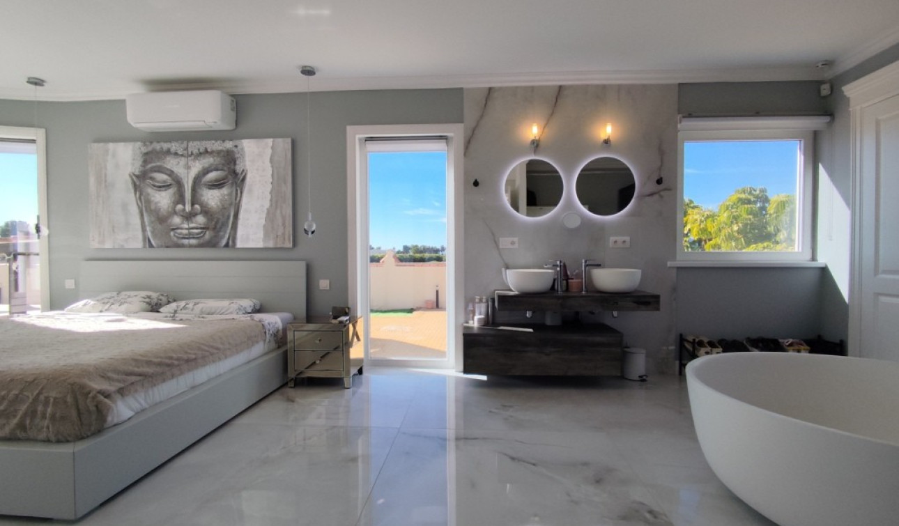 Herverkoop - Vrijstaande villa - El Mudamiento