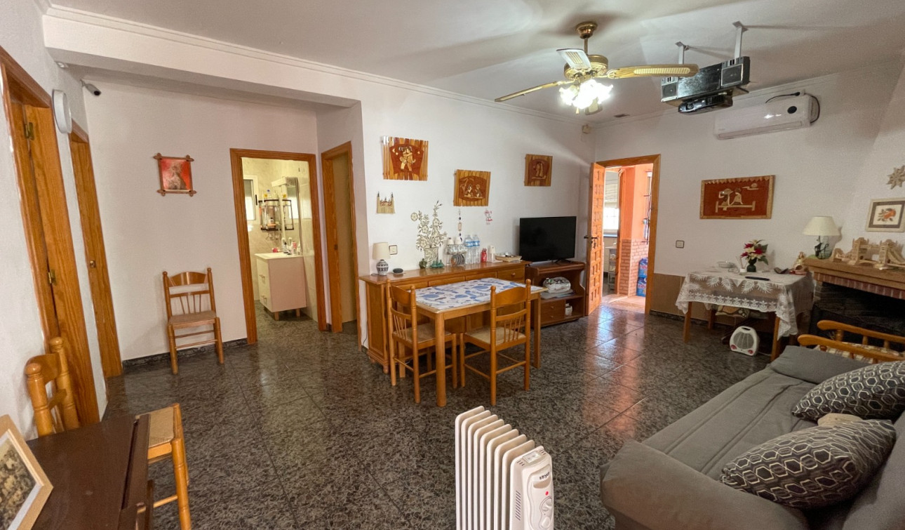 Herverkoop - Vrijstaande villa - Guardamar del Segura - Valencian Community