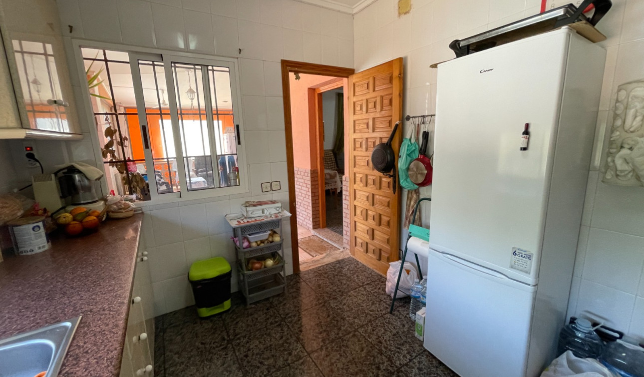 Herverkoop - Vrijstaande villa - Guardamar del Segura - Valencian Community