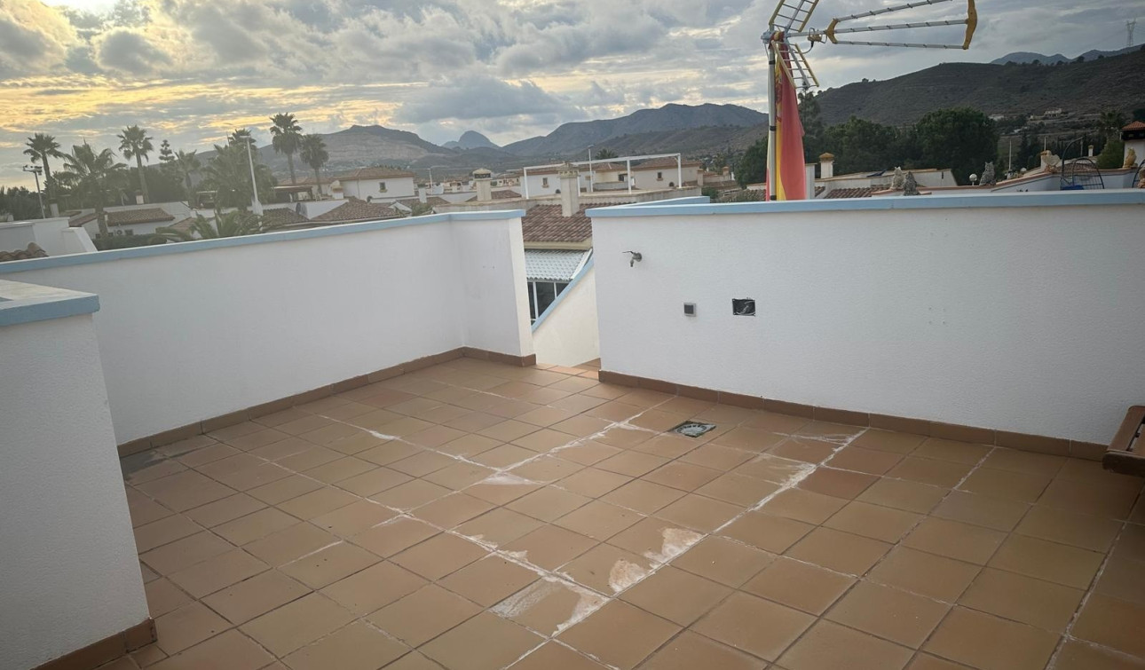 Herverkoop - Vrijstaande villa - Hondón de las Nieves - Urbaniz La Montañosa