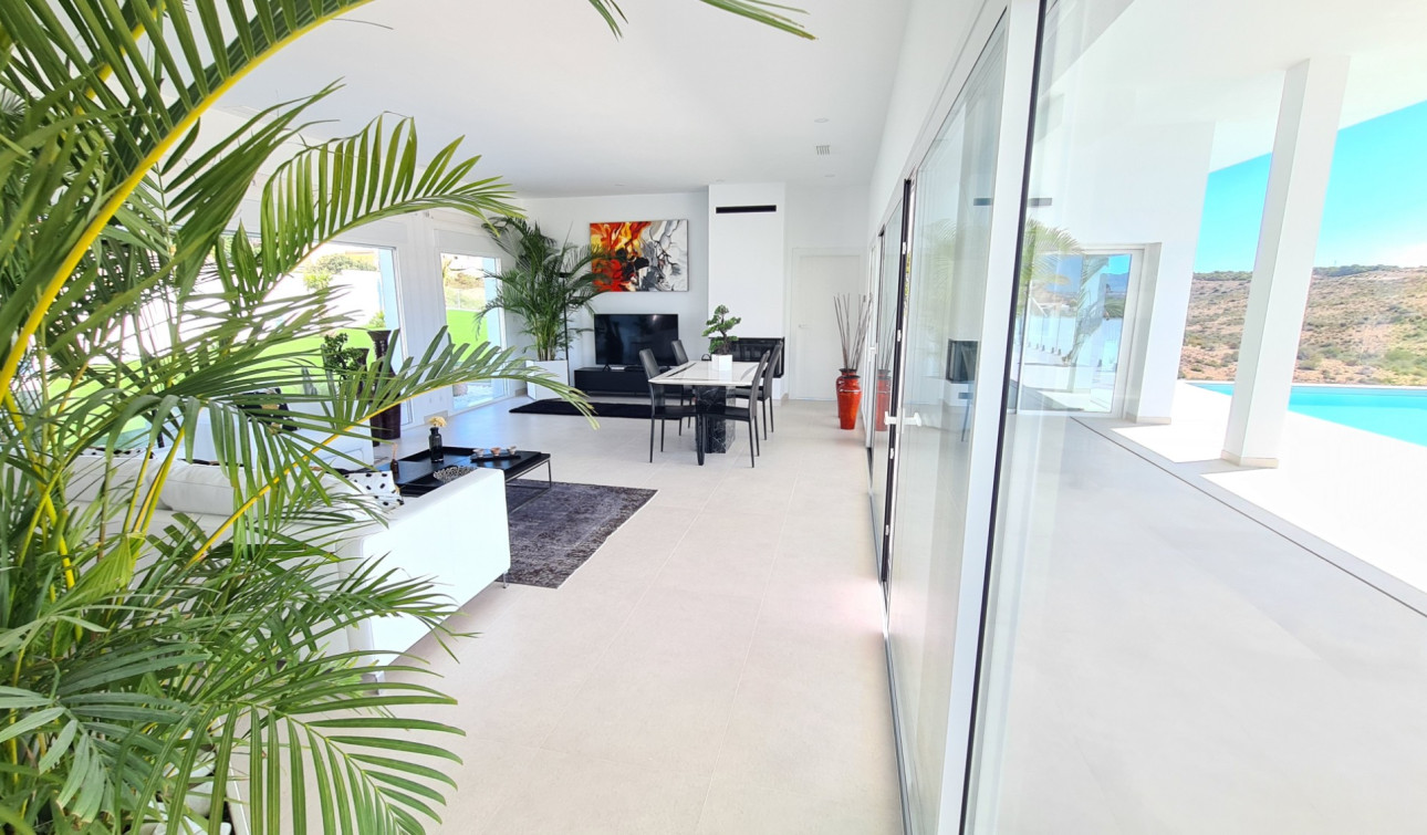 Herverkoop - Vrijstaande villa - La Marina