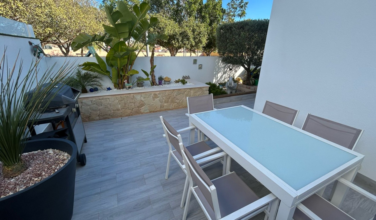 Herverkoop - Vrijstaande villa - Los Montesinos - La Herada
