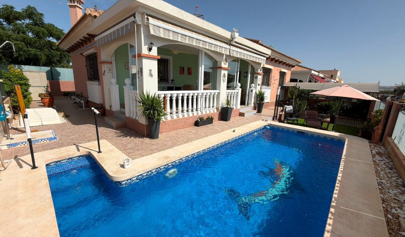 Herverkoop - Vrijstaande villa - Los Montesinos - La Herrada
