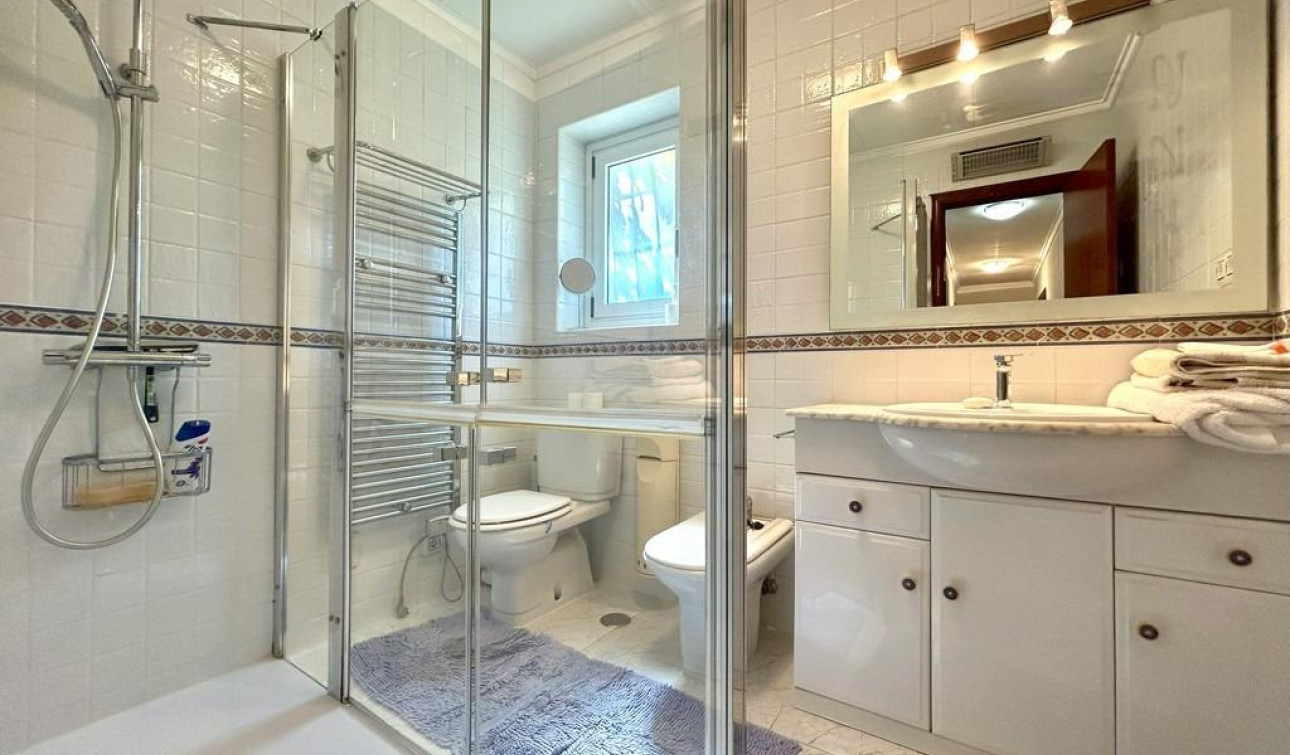 Herverkoop - Vrijstaande villa - Orihuela Costa - Aguamarina