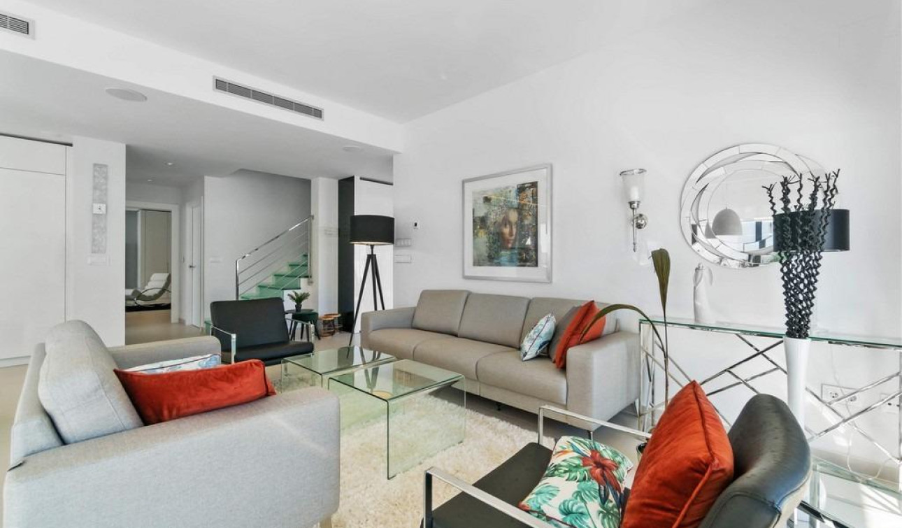 Herverkoop - Vrijstaande villa - Orihuela Costa - Campoamor