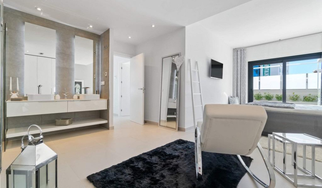 Herverkoop - Vrijstaande villa - Orihuela Costa - Campoamor