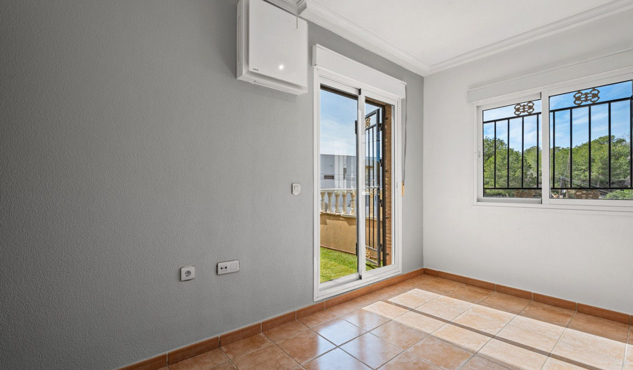 Herverkoop - Vrijstaande villa - Orihuela Costa - Castillo de Don Juan