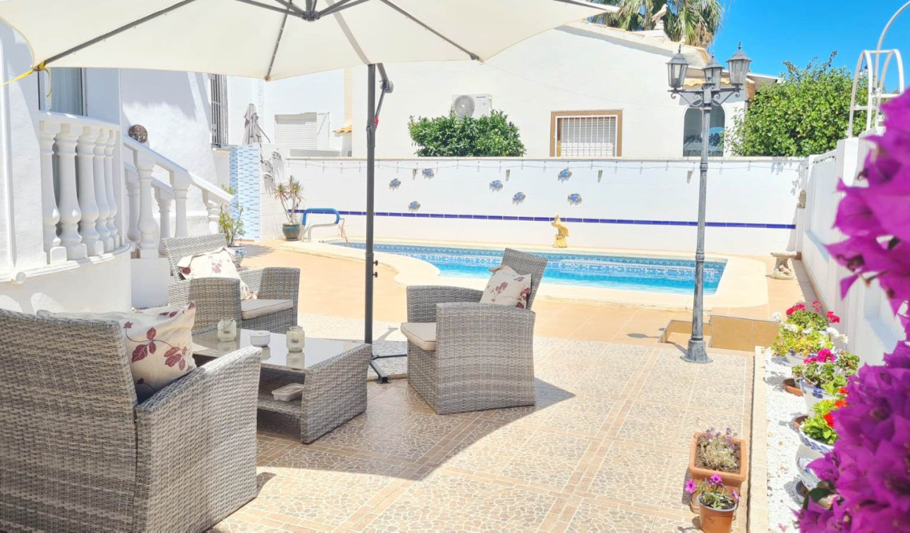 Herverkoop - Vrijstaande villa - Orihuela Costa - La Florida