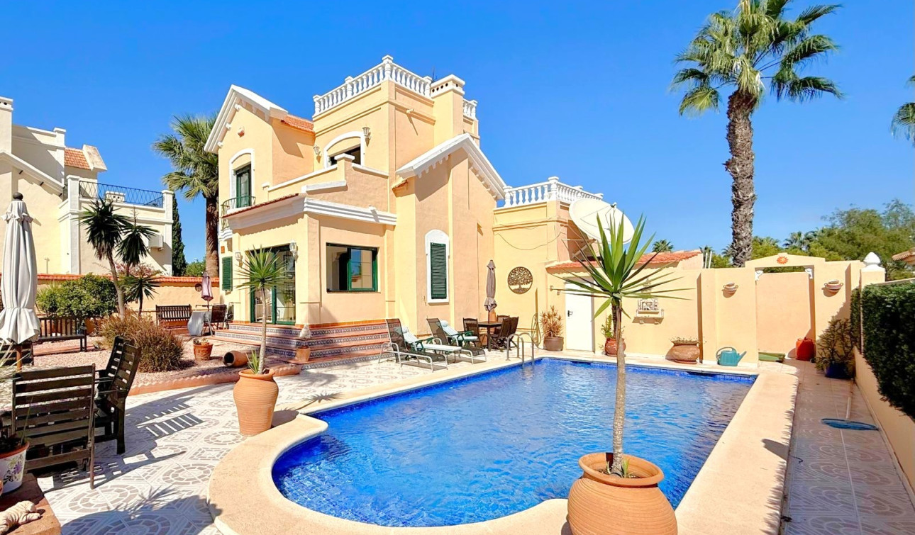 Herverkoop - Vrijstaande villa - Orihuela Costa - Los Dolses