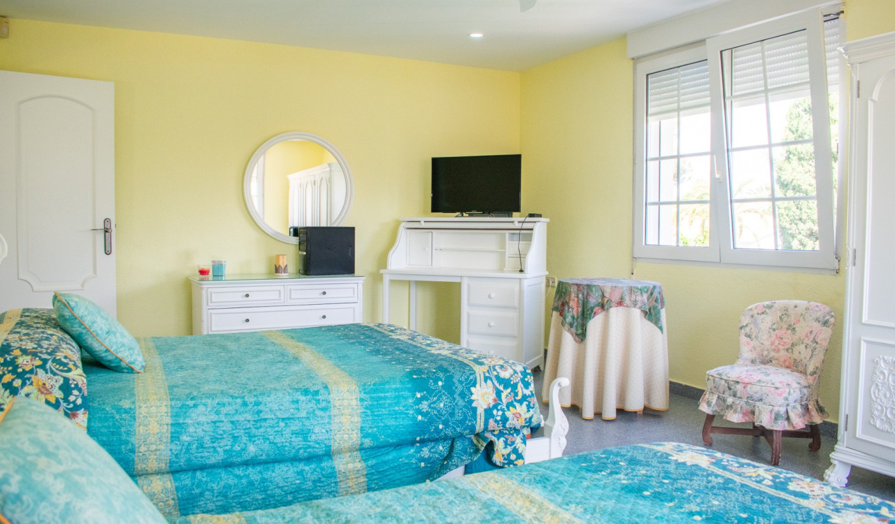 Herverkoop - Vrijstaande villa - Orihuela Costa - MUY CERCA DE LA PLAYA