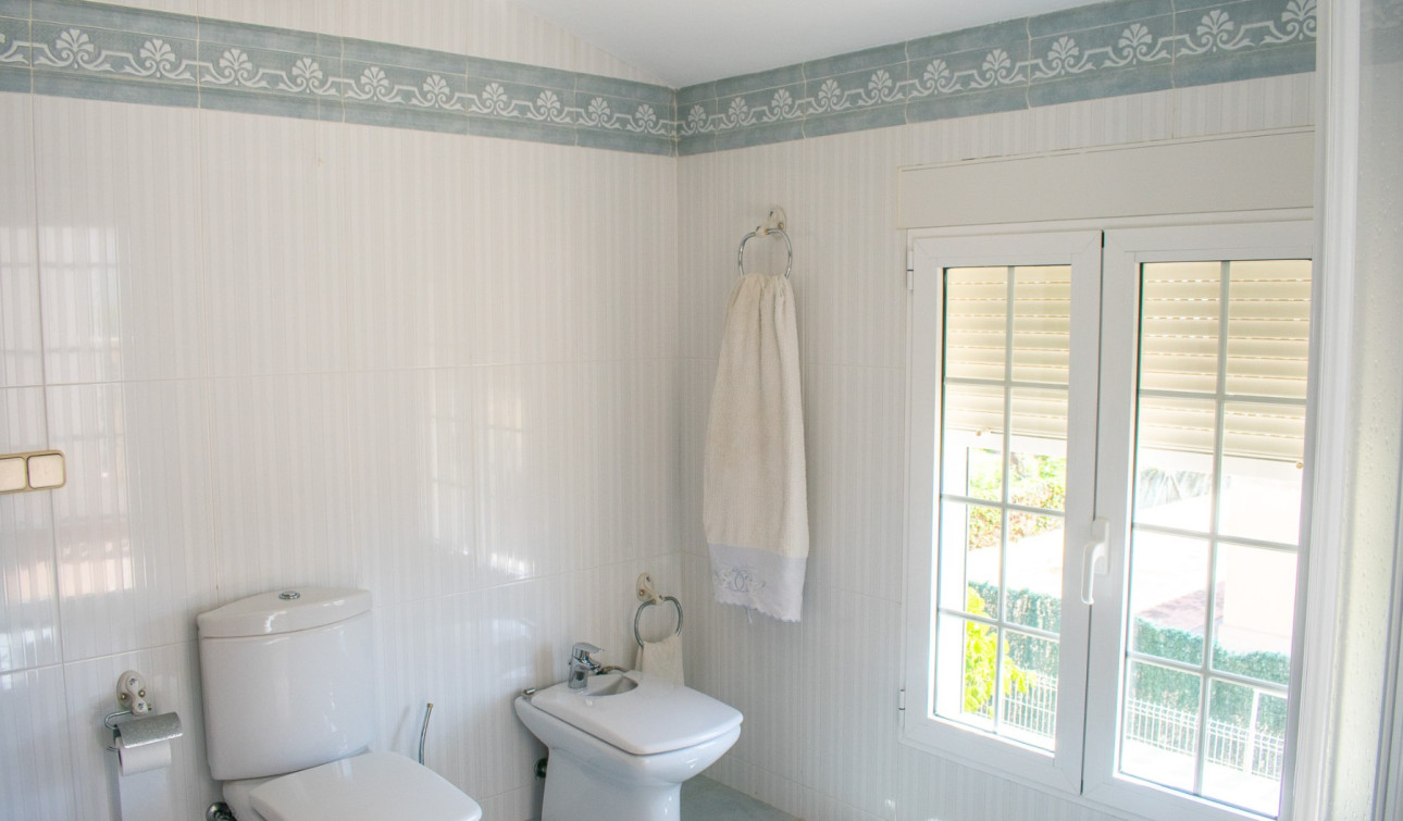 Herverkoop - Vrijstaande villa - Orihuela Costa - MUY CERCA DE LA PLAYA